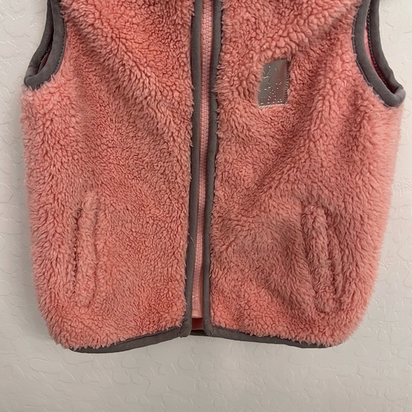 U.S. POLO ASS. Vest - Picture 4 of 8